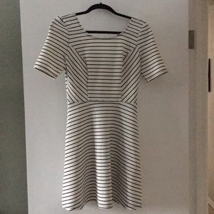 Scoopneck Back Dress Size M